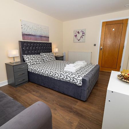 Two Bed Apartment Near Canary Wharf Londra Dış mekan fotoğraf