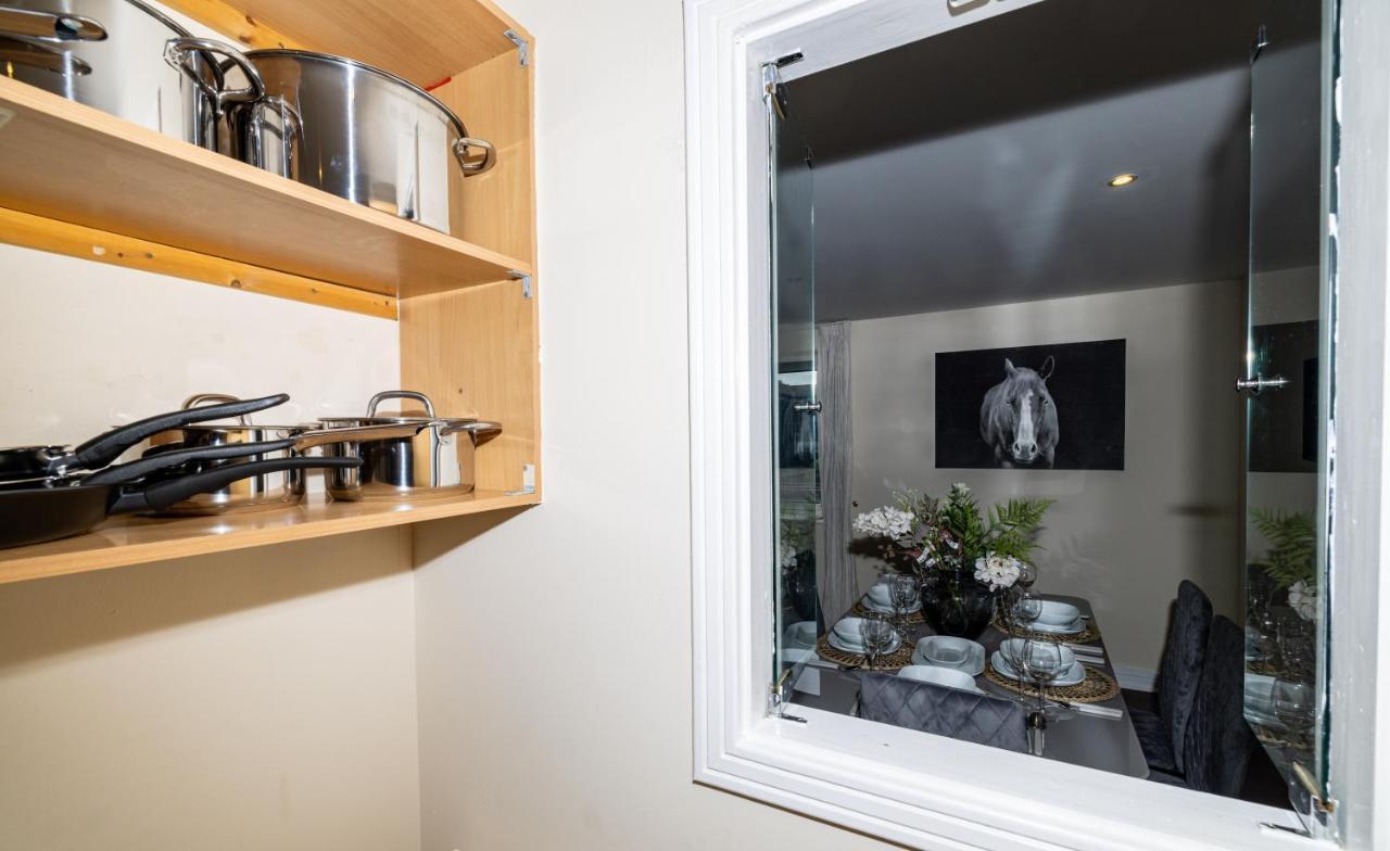 Two Bed Apartment Near Canary Wharf Londra Dış mekan fotoğraf