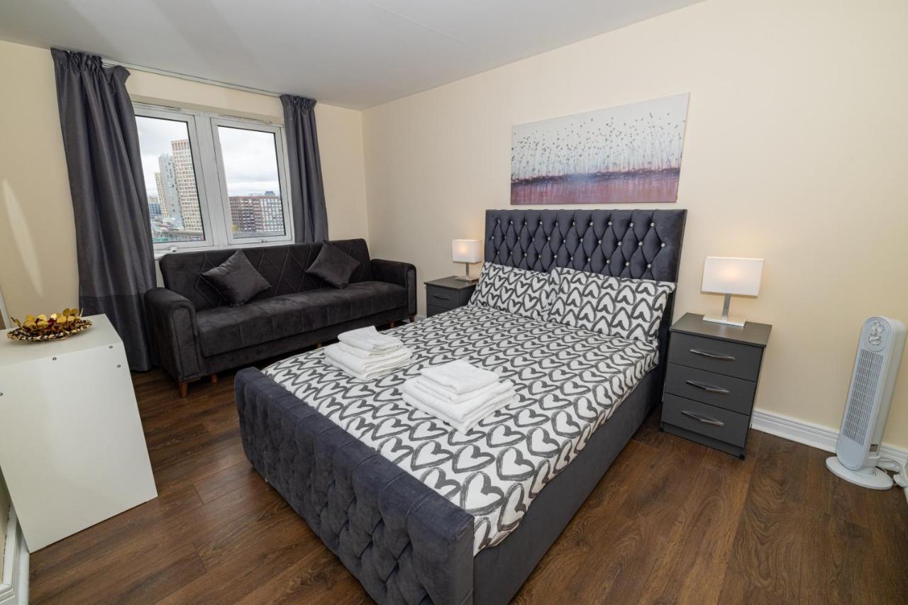 Two Bed Apartment Near Canary Wharf Londra Dış mekan fotoğraf