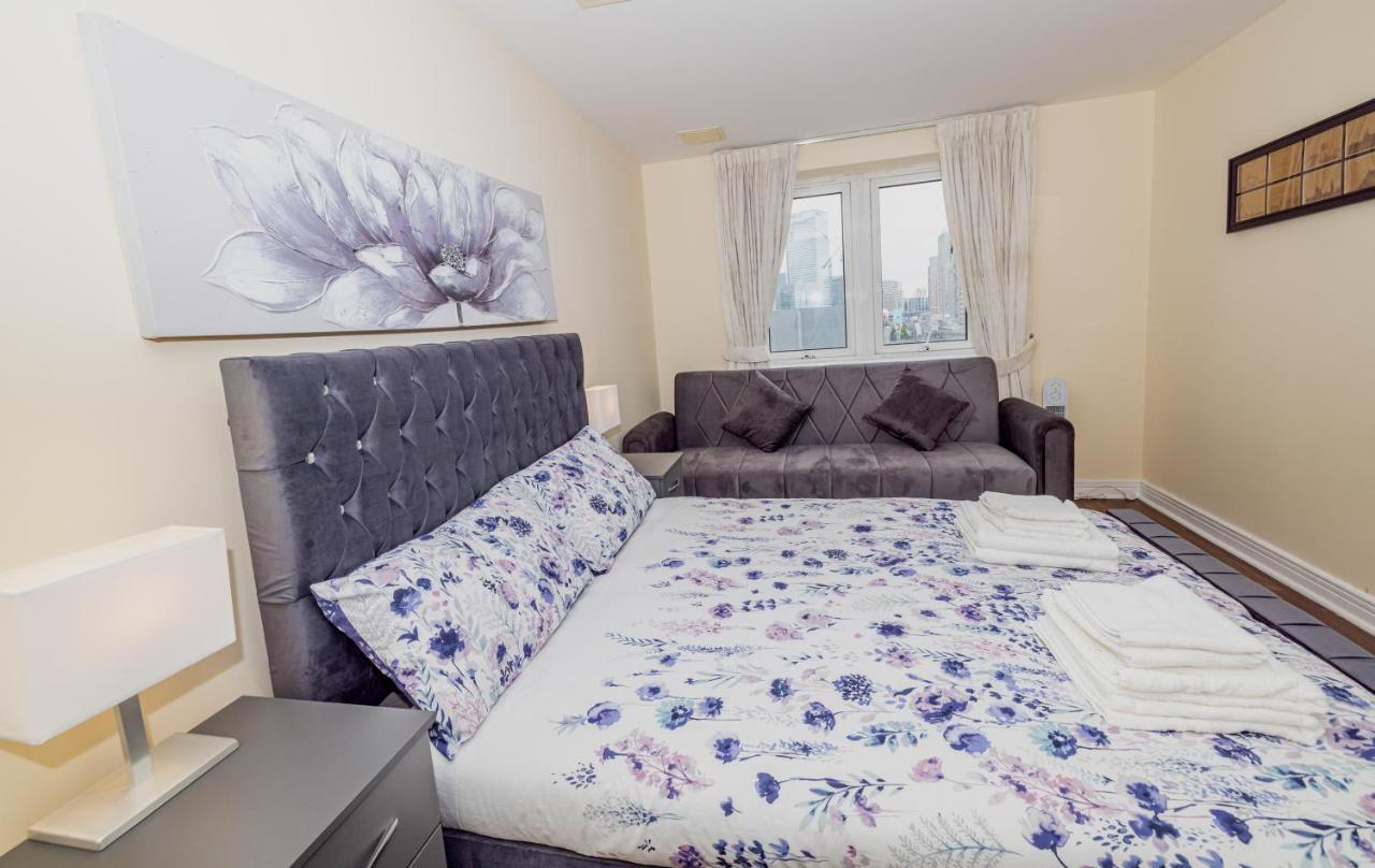 Two Bed Apartment Near Canary Wharf Londra Dış mekan fotoğraf