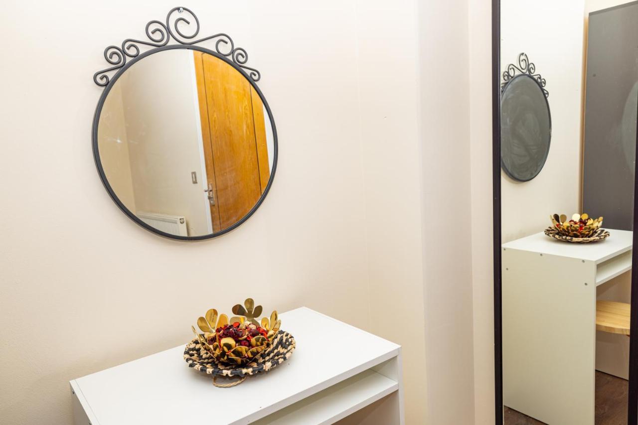 Two Bed Apartment Near Canary Wharf Londra Dış mekan fotoğraf
