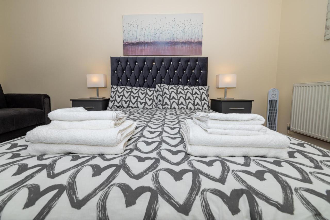 Two Bed Apartment Near Canary Wharf Londra Dış mekan fotoğraf