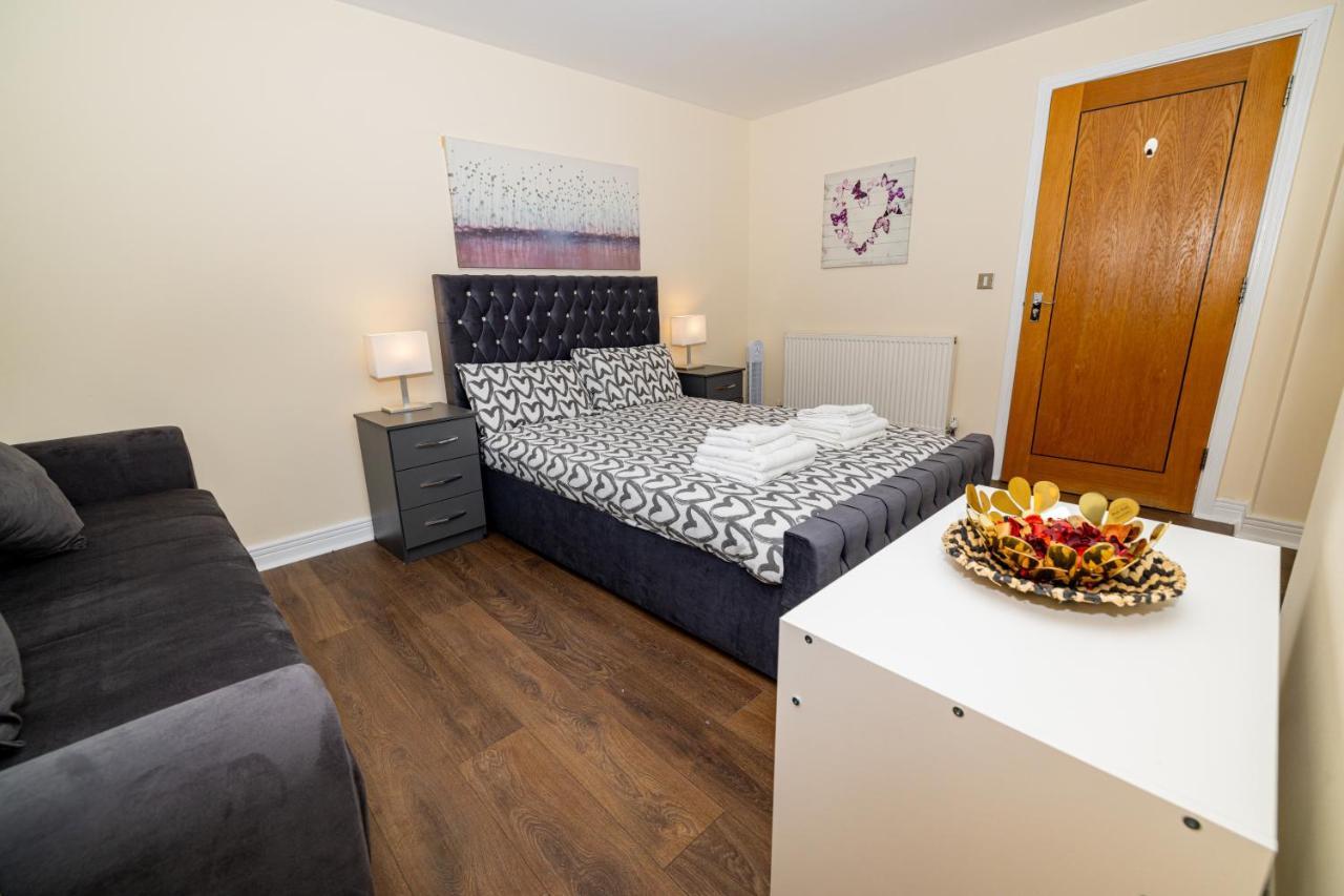 Two Bed Apartment Near Canary Wharf Londra Dış mekan fotoğraf